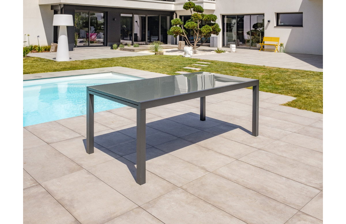 Table salon de jardin extensible en alu/verre pour 12 personnes DCB Garden TOLEDE gris anthracite Table salon de jardin extensible en alu/verre pour 12 personnes DCB Garden TOLEDE gris anthracite