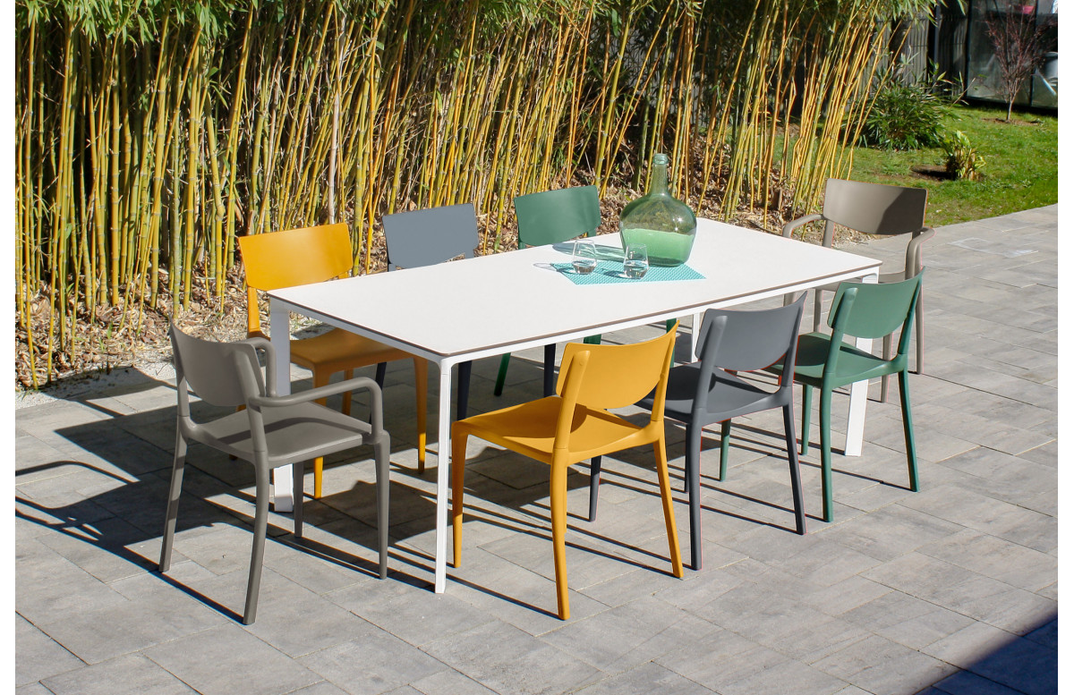 Ensemble table et chaises de jardin 8 personnes Ezpeleta Meet-Town Ensemble table et chaises de jardin 8 personnes Ezpeleta Meet-Town