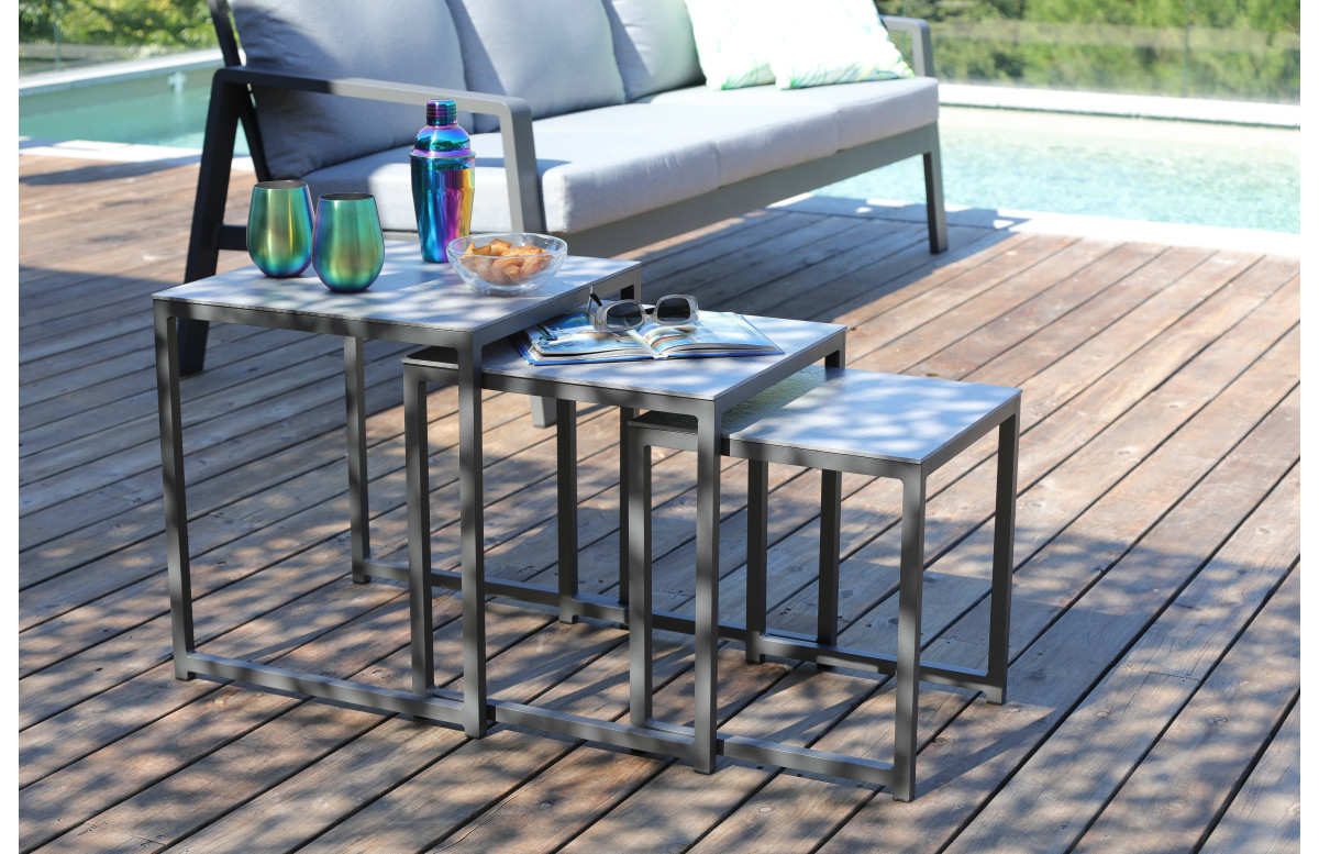 Table gigogne de jardin empilable en aluminium gris - ProLoisirs Table gigogne de jardin empilable en aluminium gris - ProLoisirs