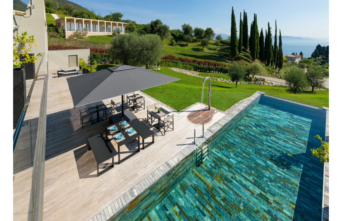 Parasol de jardin géant téléscopique carré 4x4 en aluminium Adone - Crema Outdoor Parasol de jardin géant téléscopique carré 4x4 en aluminium Adone - Crema Outdoor
