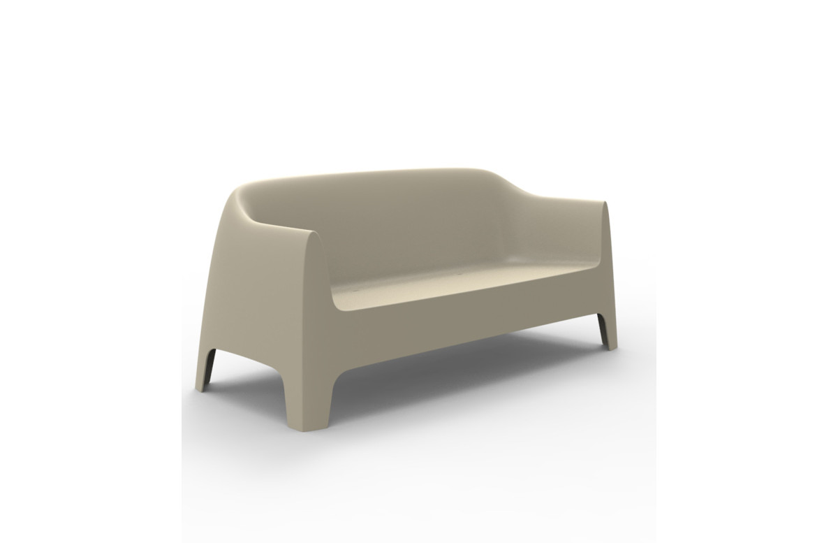 Canape de jardin empilable SOLID basic par Stefano Giovannoni & Elisa Gargan - Vondom Canape de jardin empilable SOLID basic par Stefano Giovannoni & Elisa Gargan - Vondom