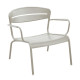 Fauteuil Lounge Haora Océo empilable en aluminium