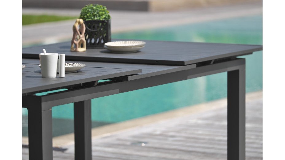 Table de jardin MIAMI (180/240X100 cm) en aluminium avec rallonge automatique - GRIS ANTHRACITE