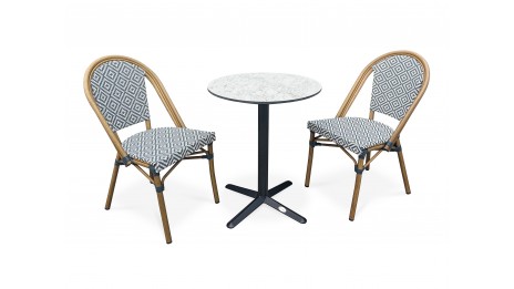 Lot composé d'une table de...