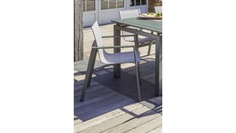 Fauteuil de jardin empilable MIAMI en textilène gris et aluminium - KAKI