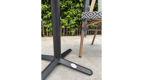 Lot composé d'une table de jardin BISTRO-TB70-TRZ et de 2 fauteuils BISTRO-FT-TEX-BLEU empilables