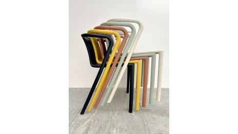 Fauteuil de jardin empilable DIEGO en polypropylène - MOUTARDE