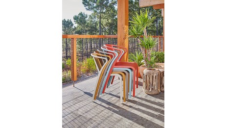 Lot composé de 2 fauteuils de jardin FADO-FT-TAUPE empilables