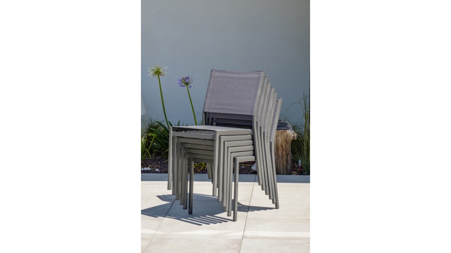Lot composé de 2 chaises de jardin STOCKHOLM-CH empilables
