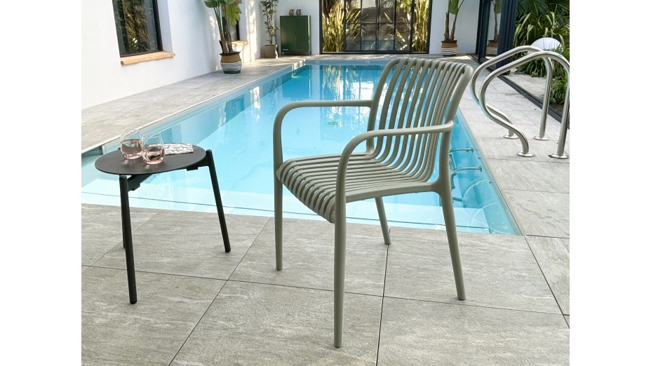 Lot composé de 2 fauteuils de jardin TIAGO-FT-OLIVE empilables