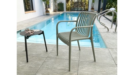 Lot composé de 2 fauteuils de jardin TIAGO-FT-OLIVE empilables