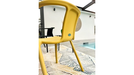 Lot composé de 2 fauteuils de jardin DIEGO-FT-MOUTARDE empilables