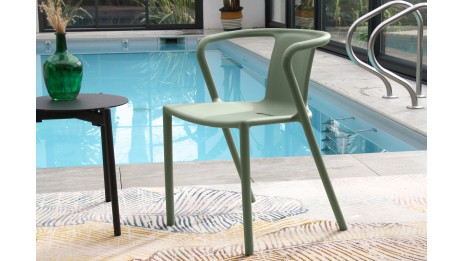 Lot composé de 2 fauteuils...