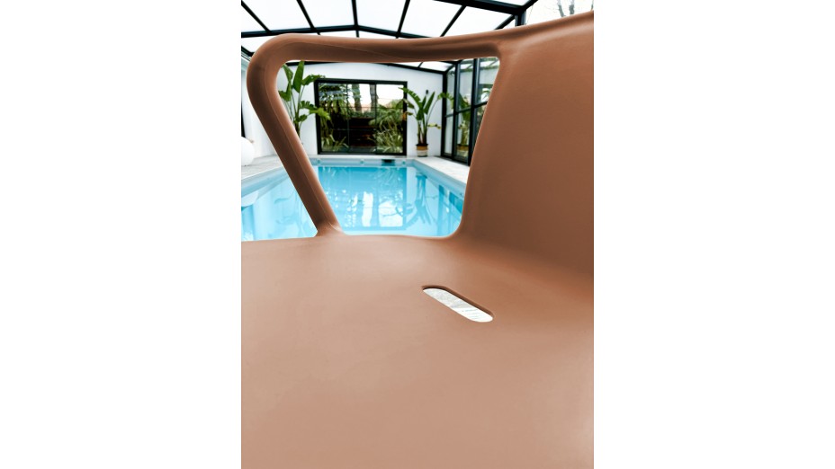 Fauteuil de jardin empilable DIEGO en polypropylène - TERRACOTTA